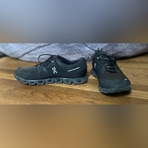 Cloud 5 All Black Shoes Men’s 10 - Picture 2 of 10